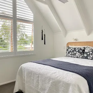  Apartment The Loft Matua